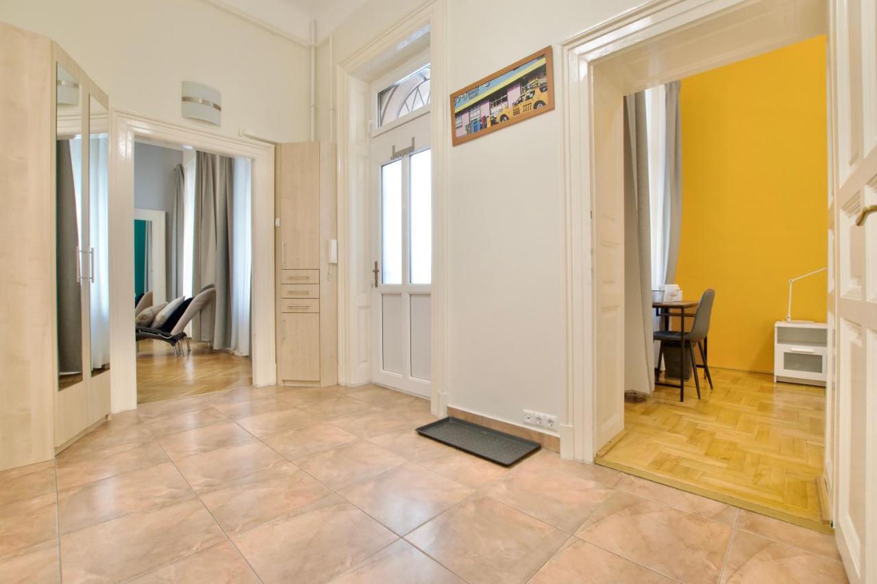 Standard Apartment By Hi5 - St. King Street 16. Budapest Exteriör bild